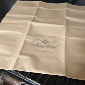 Patricia Nash dustbag